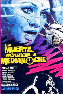 La muerte acaricia a medianoche