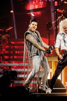 Queen + Adam Lambert: Live Around The World