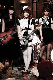 BAND-MAID - WORLD DOMINATION