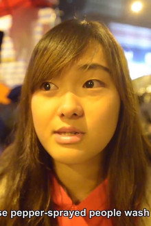 傘 步