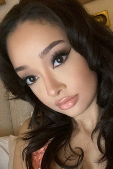 Scarlett Bloom