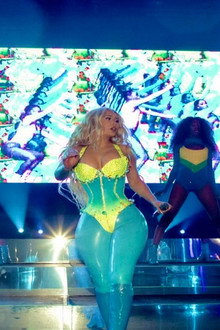 Iggy Azalea - The Town 2023