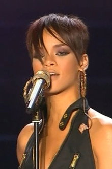 Rihanna Live in Milan