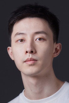 张逸伦