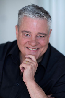 Mikey Robins