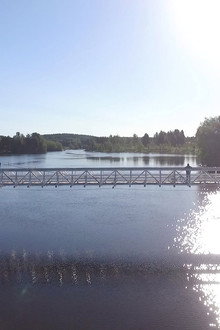 Sysien syleily - Ihmisen jälki