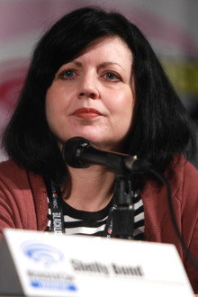 Shelly Bond