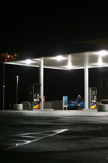 Gas