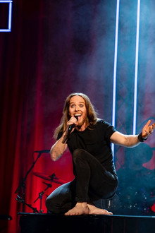 Tim Minchin: Back