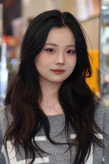 王靓雅