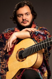 Yamandu Costa