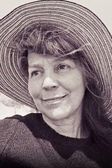 Ruth Stone's Vast Library of the Female Mind