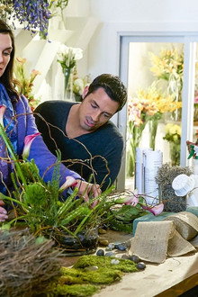 Flower Shop Mystery: Snipped in the Bud