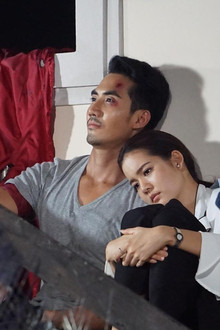 หงส์เหนือมังกร