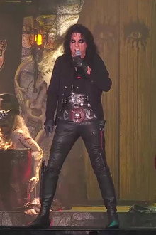 Alice Cooper - Road (Live at Hellfest 2022)