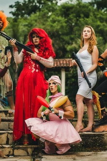 Queens vs Zombies from Outer Space