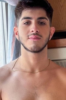 Leon Giok
