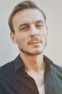 Александр Медведев