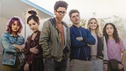 Poster serie Marvel's Runaways latino Poster Serie Marvel's Runaways en latino online