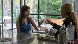 Pelicula A Simple Favor poster latino A Simple Favor peli latino online