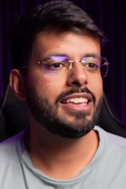 Fing Reacts season poster