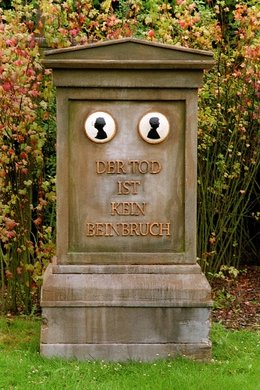 Der Tod ist kein Beinbruch season poster