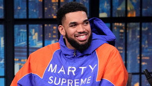 Late Night with Seth Meyers Season 13 :Episode 47  Karl-Anthony Towns, Shawn Levy, Andrew Ross Sorkin
