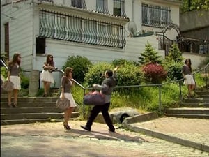 Leyla ile Mecnun Season 1 Episode 16