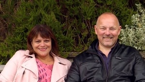 Escape to the Country Season 18 :Episode 32  Cotswolds