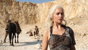 Game of Thrones Season 2 Episode 1 مترجمة