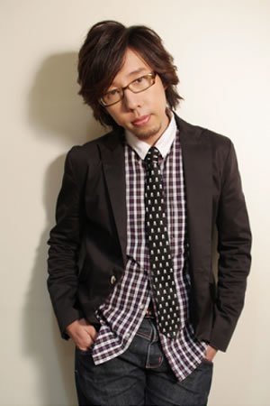 Satoshi Hino Photo