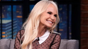 Late Night with Seth Meyers Season 13 :Episode 77  Kristin Chenoweth, Tom Blyth