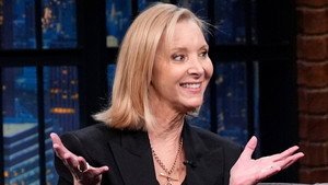 Late Night with Seth Meyers Season 13 :Episode 97  Lisa Kudrow, Nicholas Braun