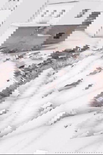Airstrikes on the al-Jinah mosque