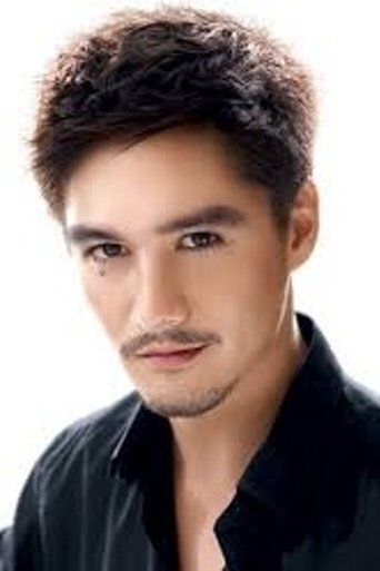 Image of Ananda Everingham