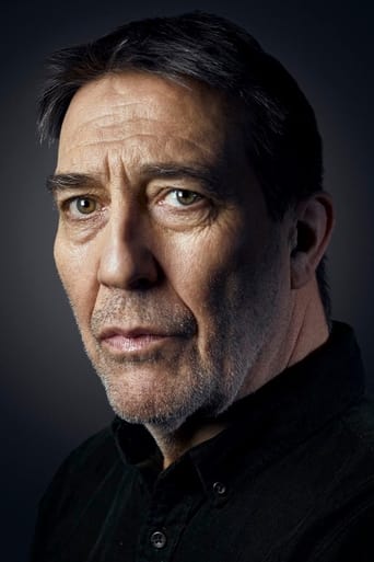 Image of Ciarán Hinds