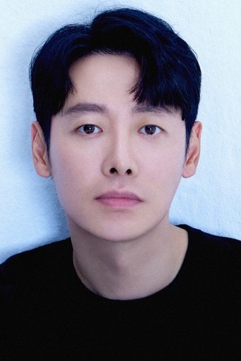 Image of Kim Dong-wook