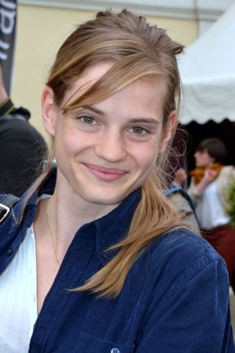 Image of Noémie Schmidt
