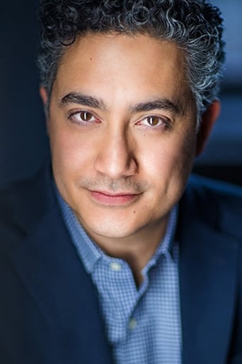 Image of Alessandro Juliani