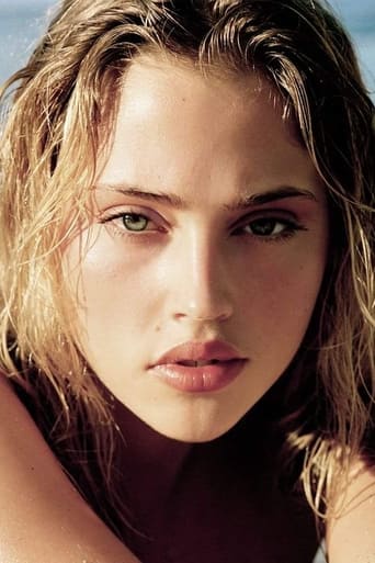 Image of Estella Warren