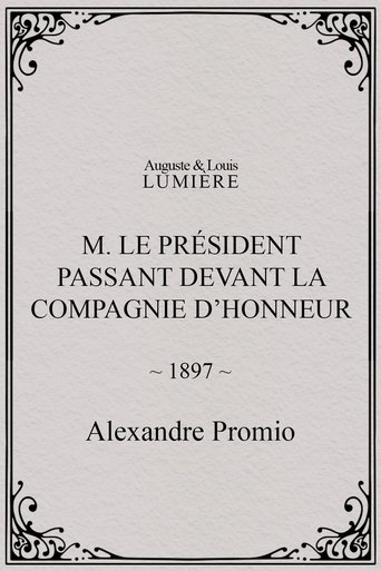 M. le président passant devant la compagnie d’honneur