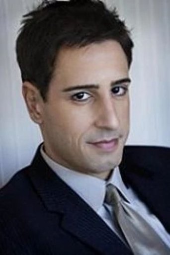 Image of Julian Acosta