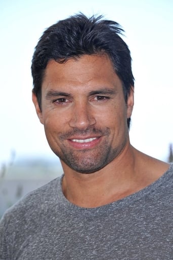 Image of Manu Bennett