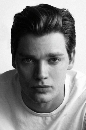 Image of Dominic Sherwood