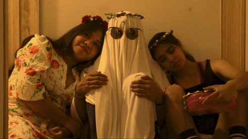 Rosas y Fantasmas