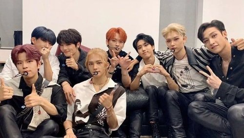 Stray Kids - BEHIND: KINGDOM - LEGENDARY WAR