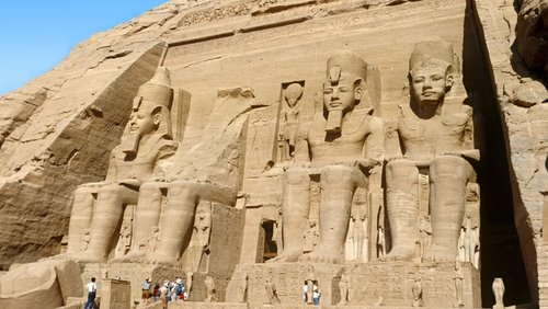 When Champollion Meets Ramses II