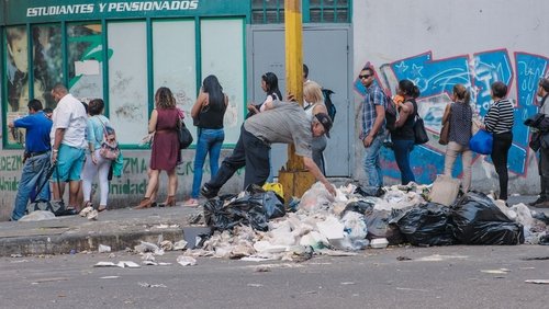 Profits et pertes : enquête sur les spéculateurs de la crise et du chaos