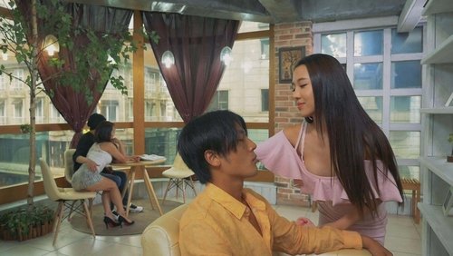 Strange Hair Salon