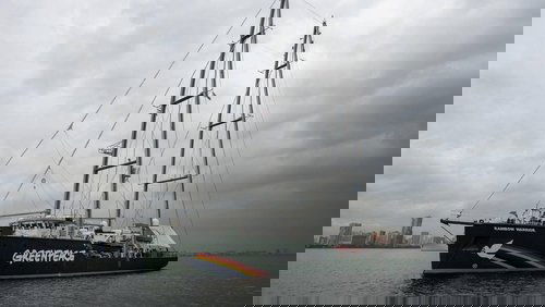 Qui a coulé le Rainbow Warrior ?